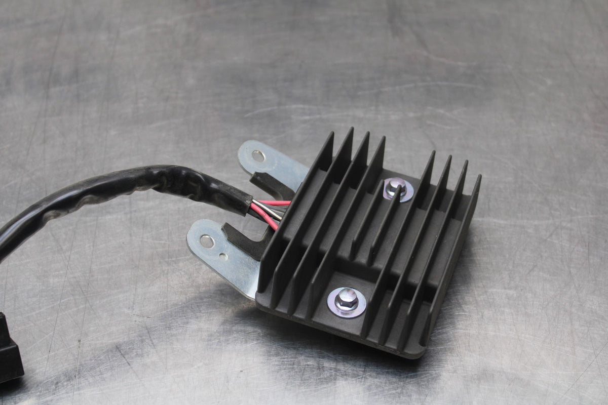 08-10 SUZUKI GSXR 600 RECTIFIER VOLTAGE REGULATOR BB202