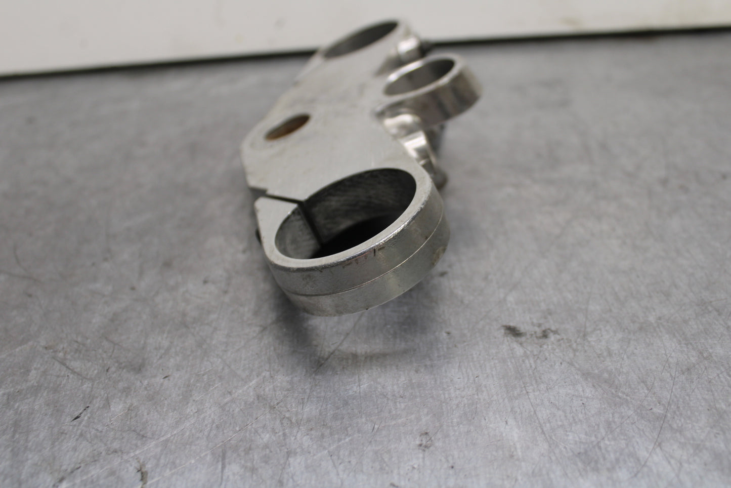 93-94 KAWASAKI NINJA ZX7R FORKS UPPER TRIPLE TREE CLAMP BB122