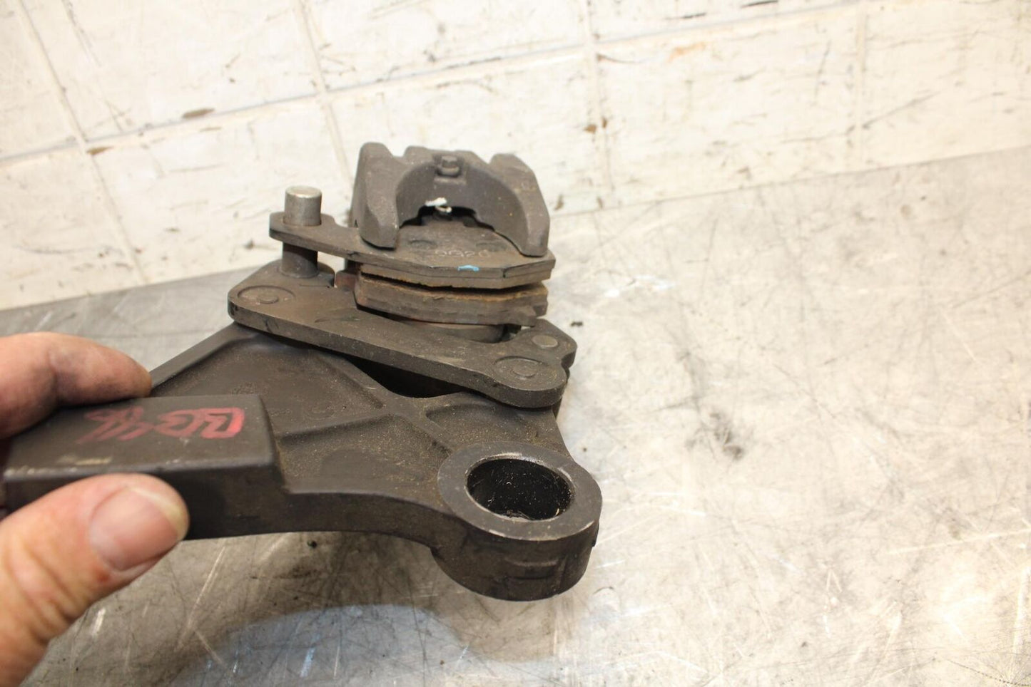 2009 Kawasaki Ninja ZX6R  REAR BACK BRAKE CALIPER W MOUNT BRACKET BB44
