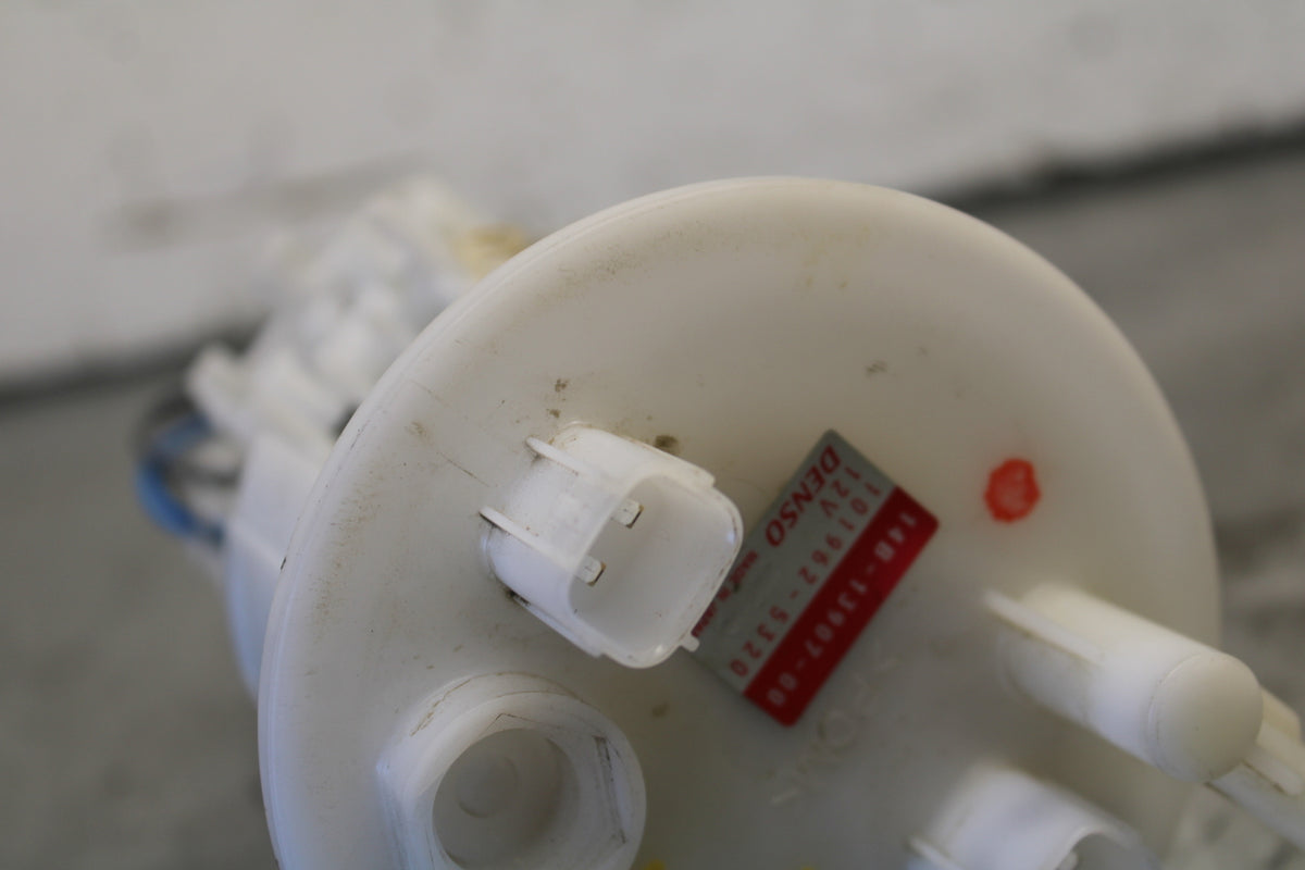 09-14 YAMAHA YZF R1 FUEL PUMP GAS PETROL SENDER UNIT 14B-13907-20-00  BB676