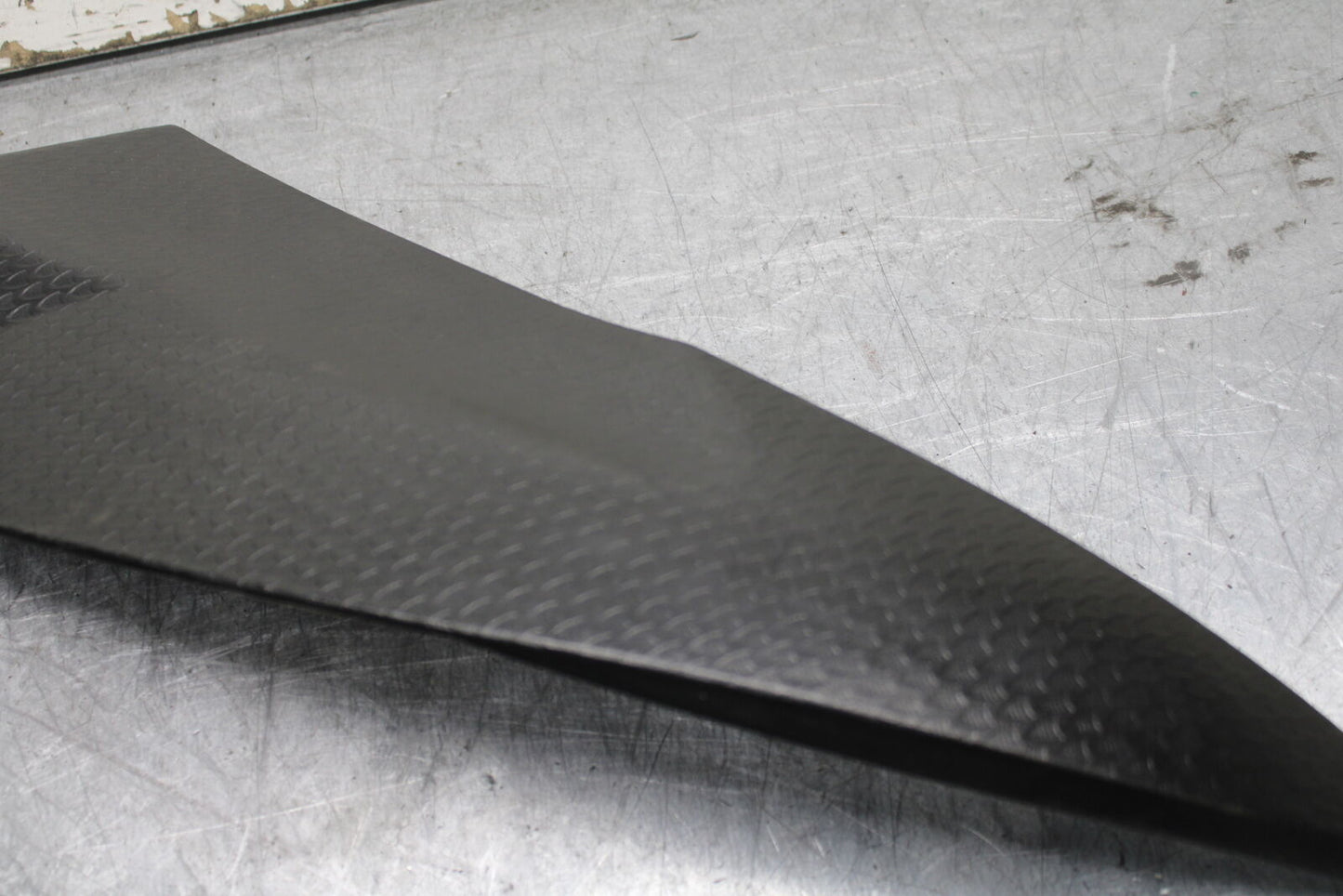 06 YAMAHA YZF R6 AFTERMARKET RIGHT LEFT FUEL TANK PANELS COVERS TRIM SET  BB716