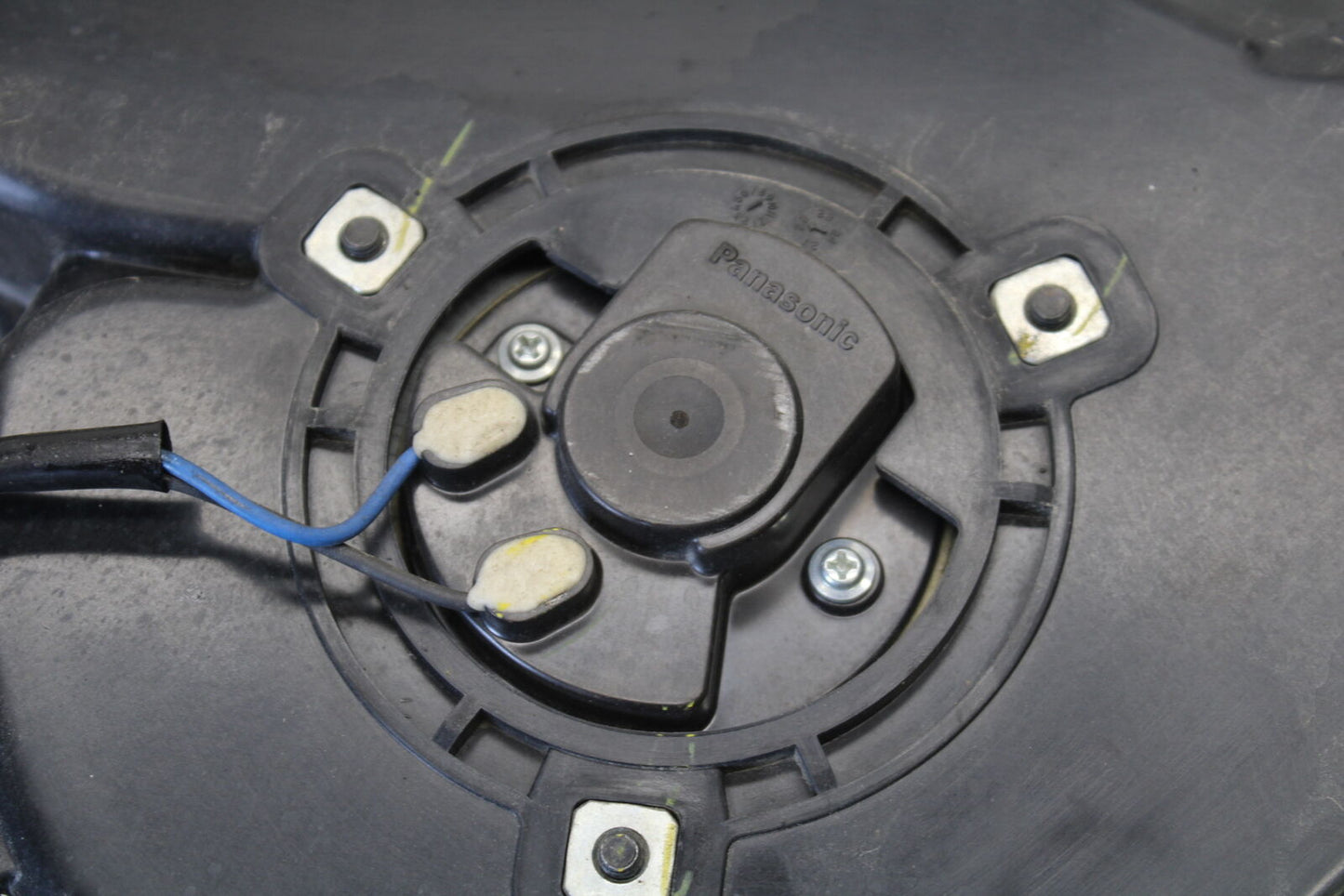 18-23 KAWASAKI NINJA 400 ENGINE RADIATOR COOLING FAN BB679