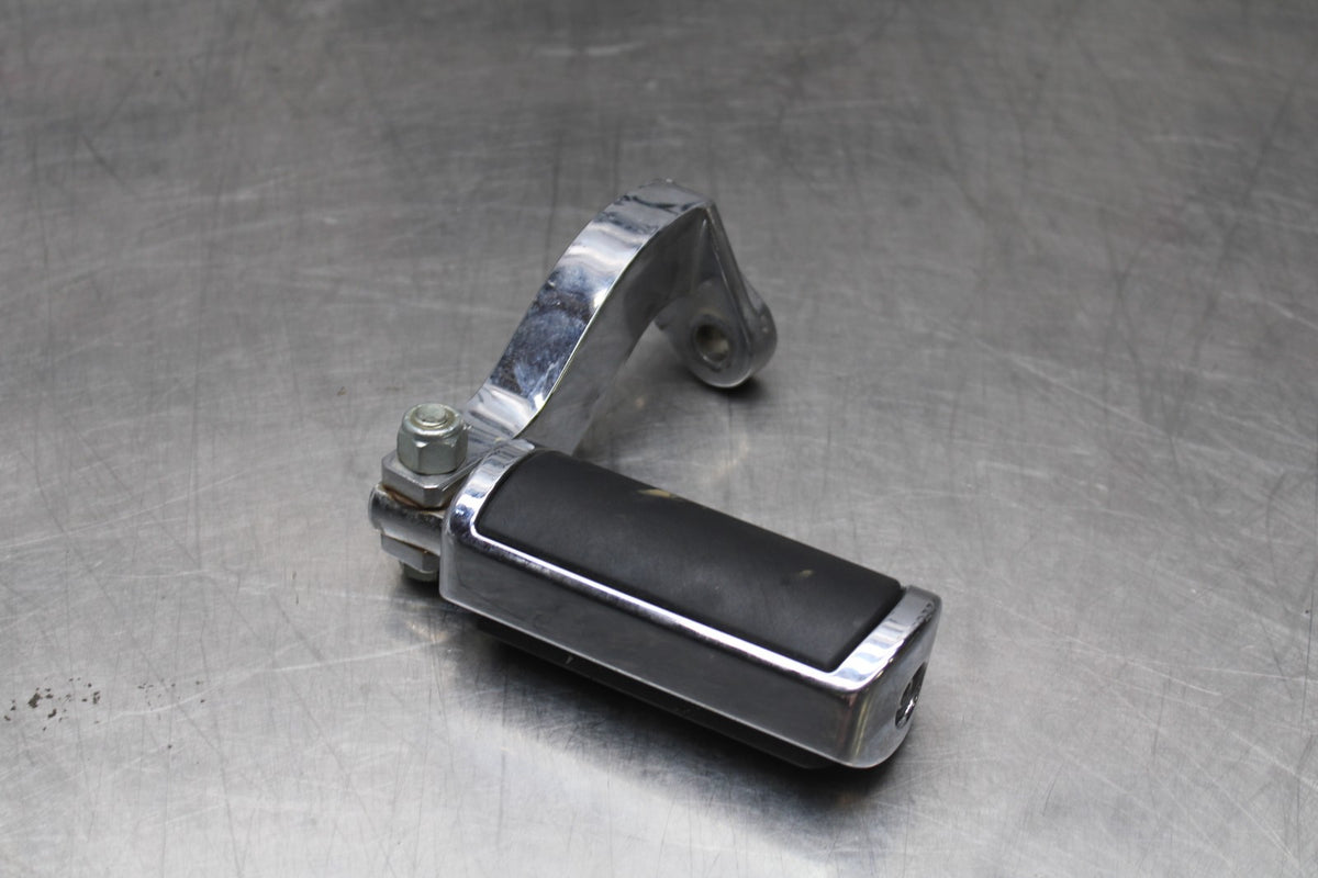 08 HARLEY-DAVIDSON ELECTRA GLIDE POLICE EFI FLHTPI REAR PASSENGER FOOT PEG BB816