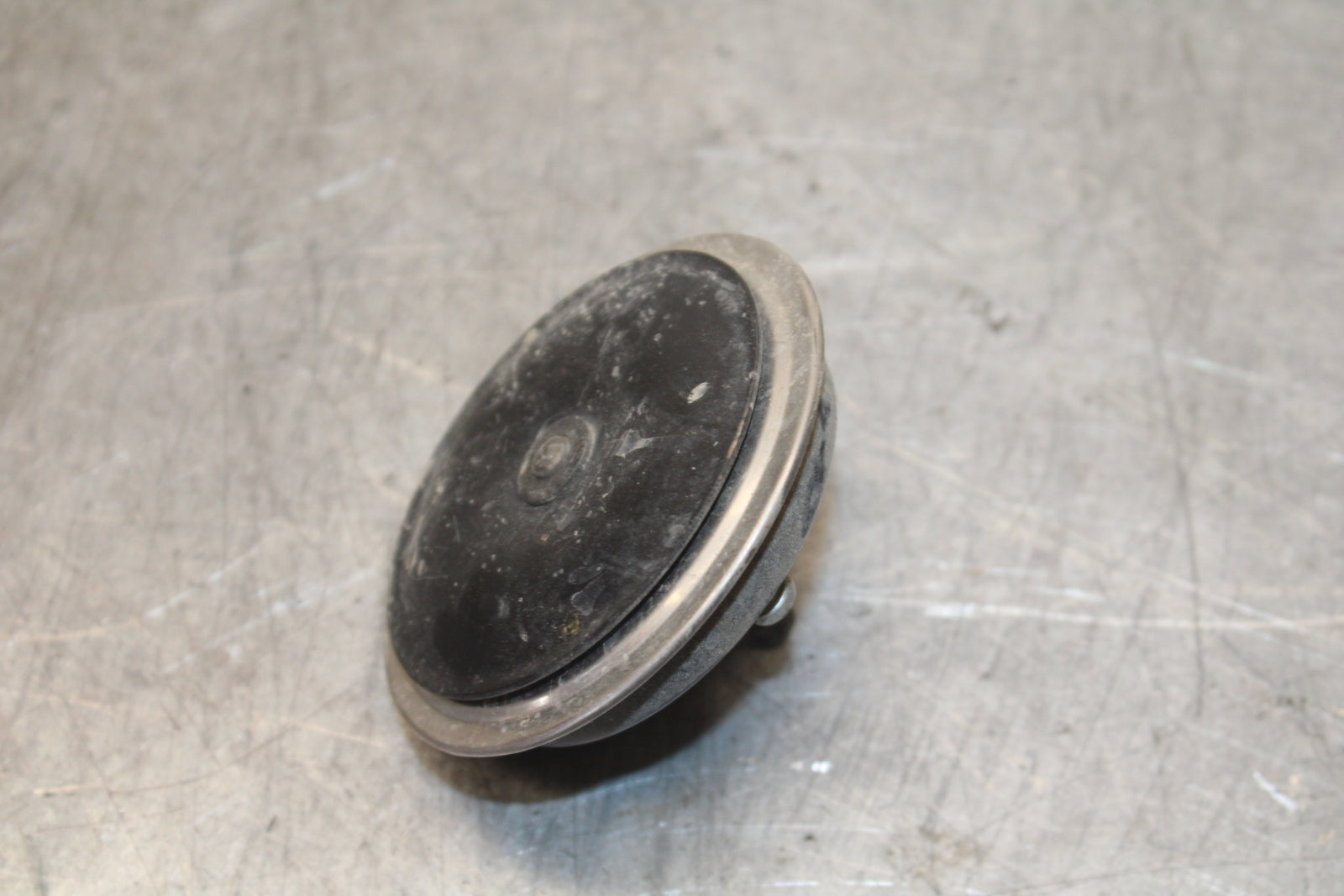 06-07 SUZUKI GSXR 600 HORN SIGNAL BB694