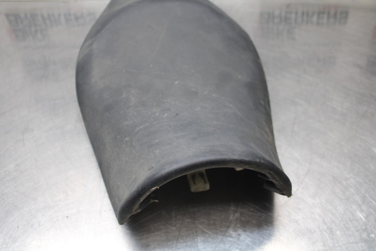 06 KAWASAKI Z750 FRONT REAR SEAT SADDLE BB837