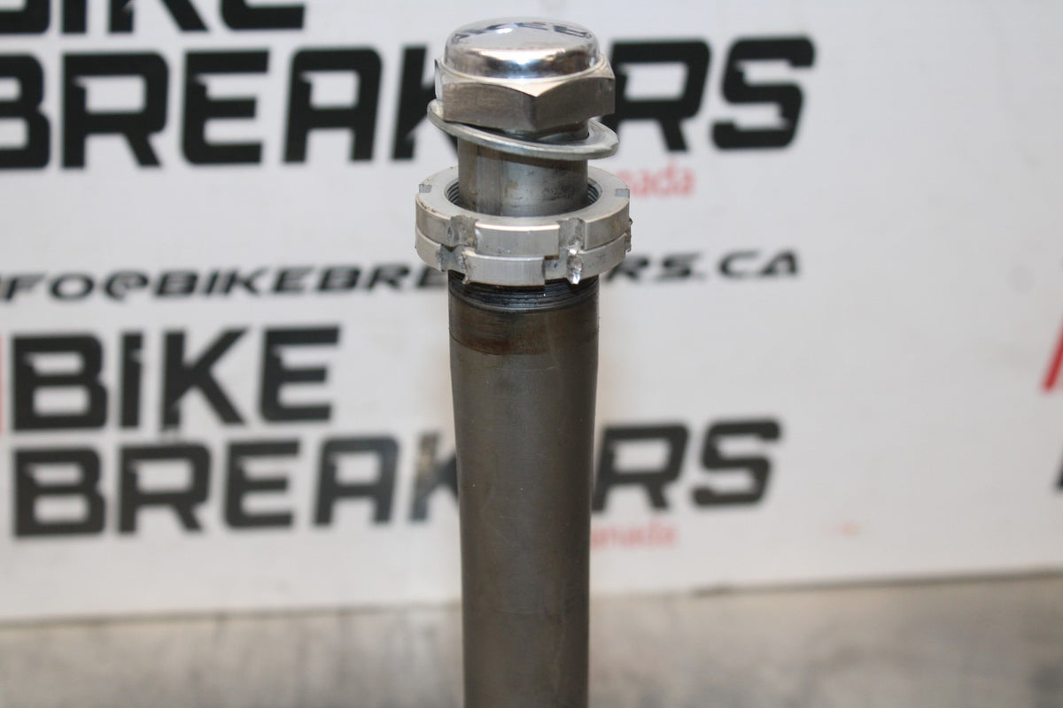 06 SUZUKI SV650S FRONT FORKS CLAMP LOWER TRIPLE TREE STEM BB783