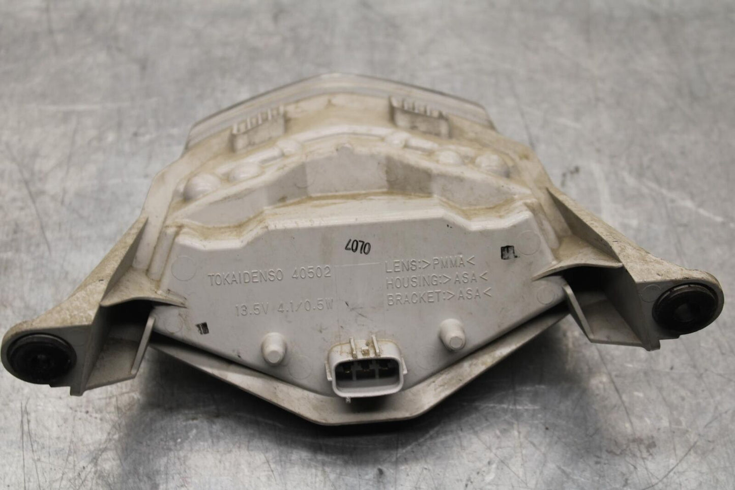 2011 Kawasaki Ninja ZX6R ZX600R REAR TAIL TAILLIGHT BRAKE LIGHT BB587