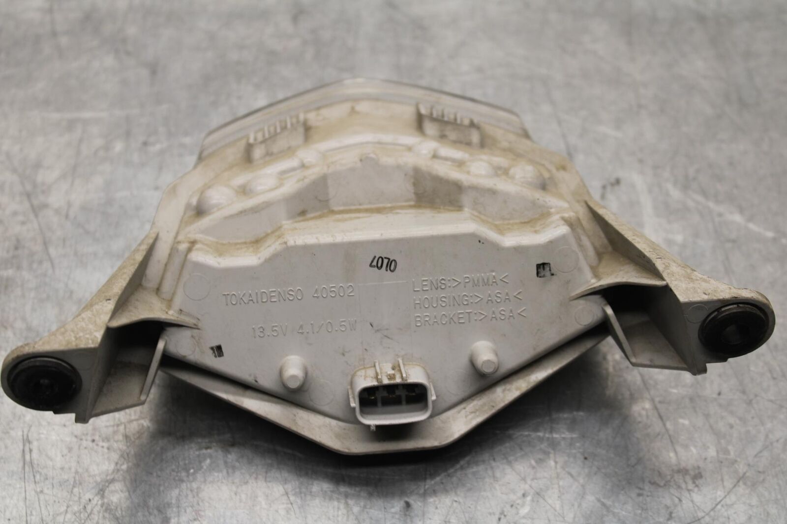 2011 Kawasaki Ninja ZX6R ZX600R REAR TAIL TAILLIGHT BRAKE LIGHT BB587