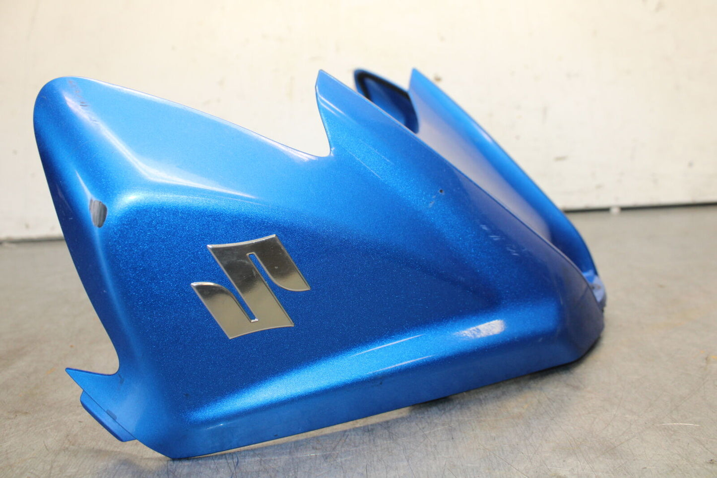 08-09 SUZUKI GSXR600 FRONT GAS TANK FUEL CELL FAIRING COWL COVER TRIM BB204