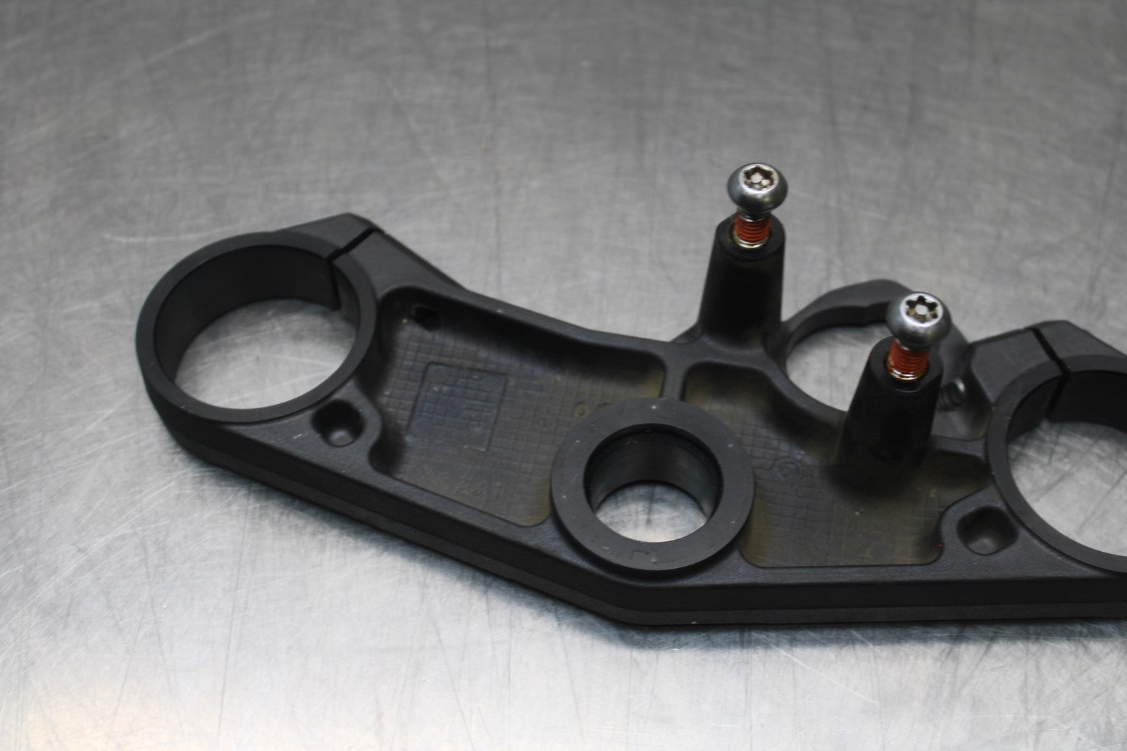 07 SUZUKI GSXR1000 FORKS UPPER TRIPLE TREE CLAMP BB770