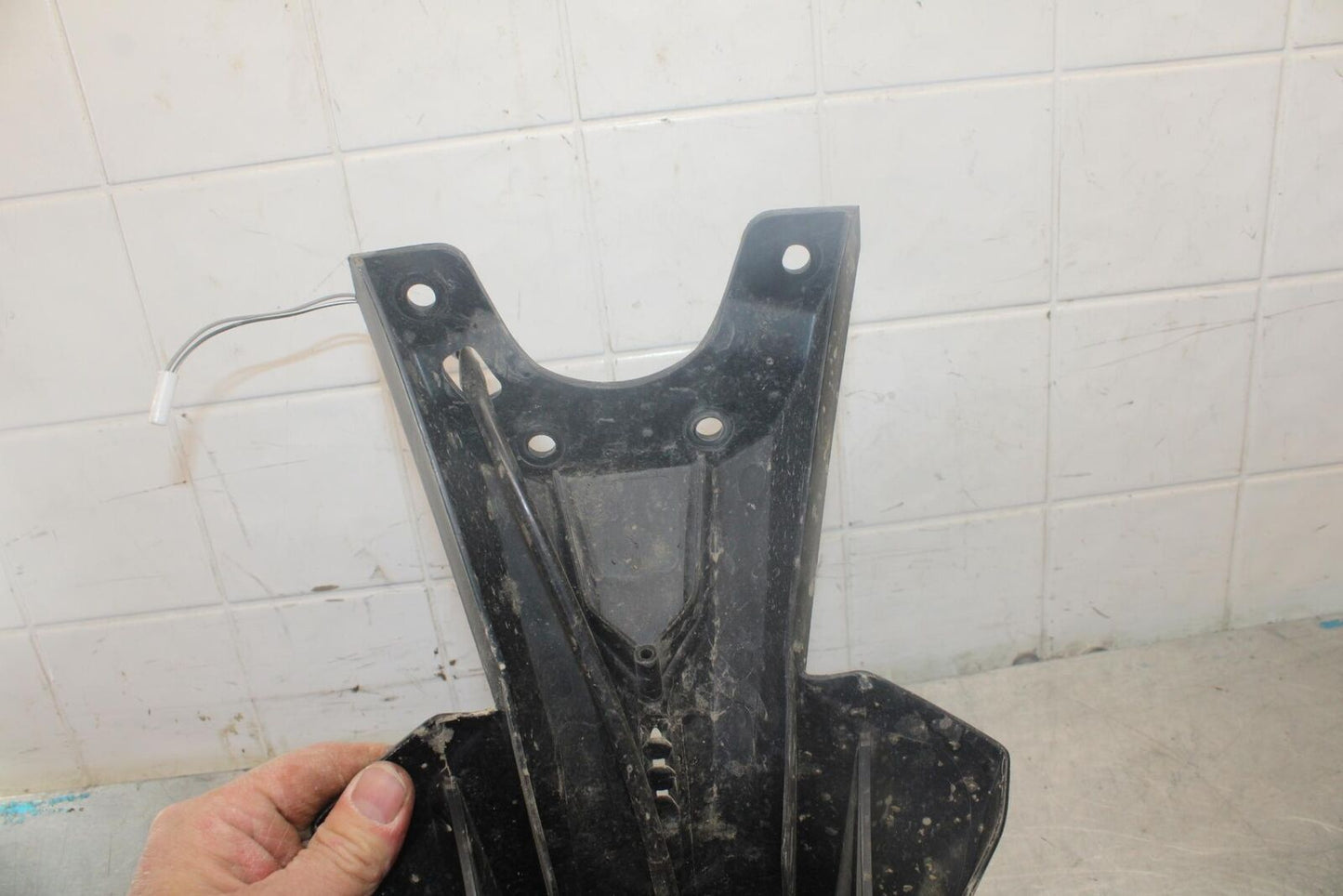15-21 SUZUKI GSXR600 REAR BACK FENDER MUD GUARD BB460