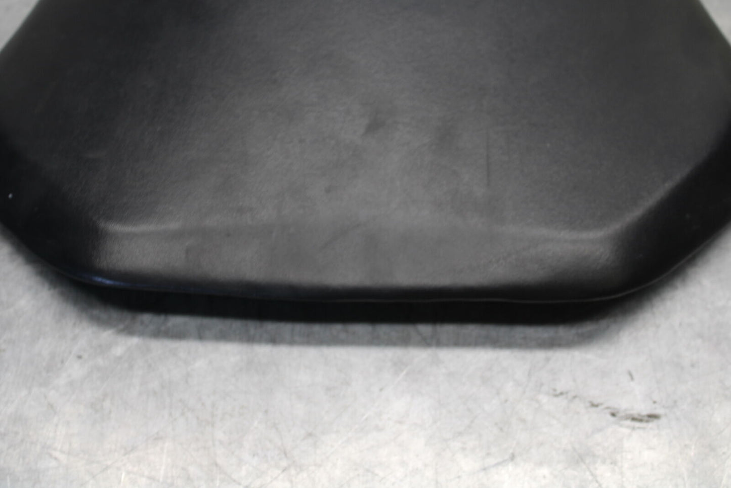 05-06 HONDA CBR600RR FRONT DRIVERS SEAT PAD SADDLE PILLION 77100-MEE-D00 BB655