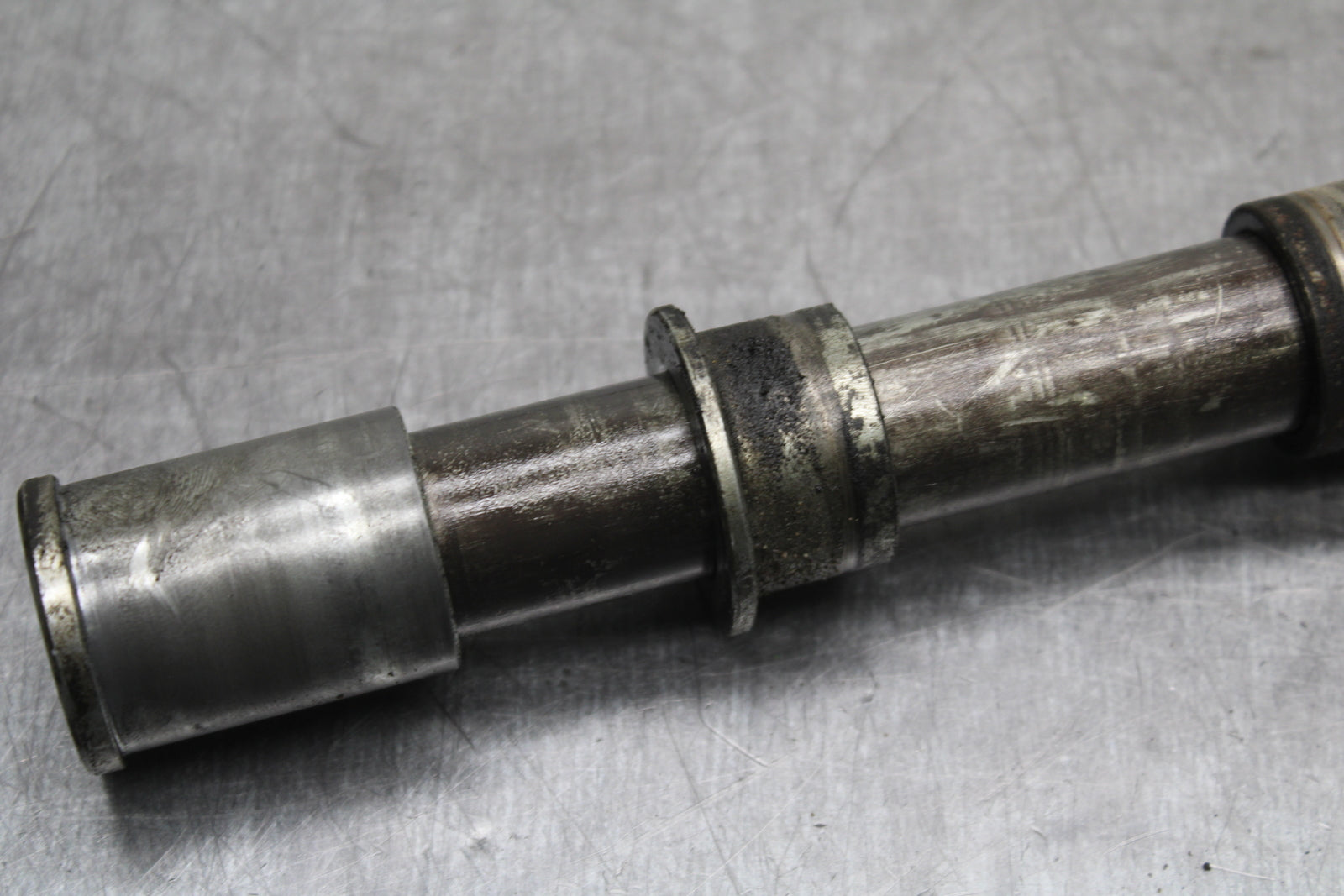 00-02 KAWASAKI NINJA ZX6R FRONT WHEEL RIM AXLE PIVOT BOLT BB750