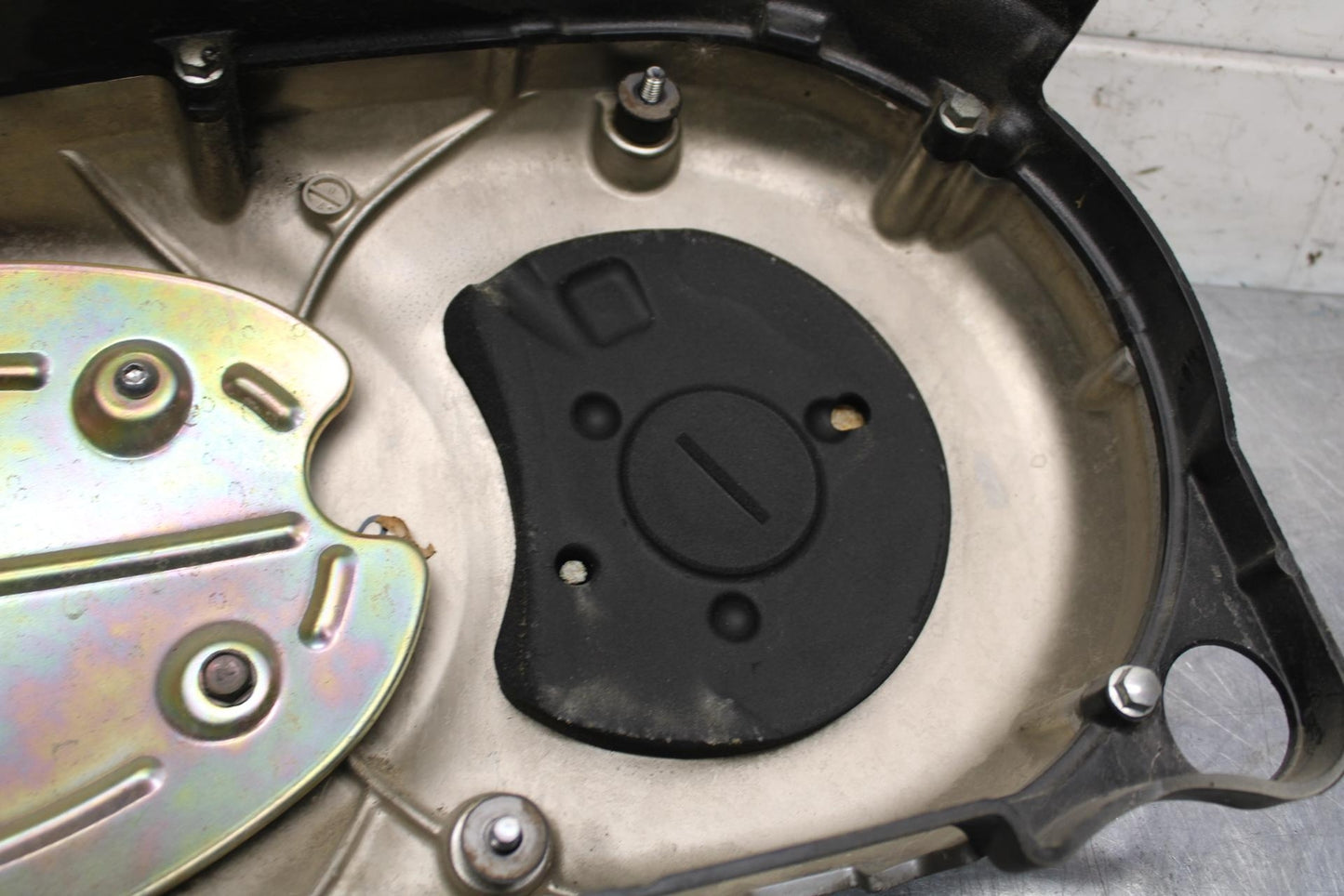 2005 Kawasaki Vulcan 1600 VN1600A Classic ENGINE SPROCKET COVER BB574