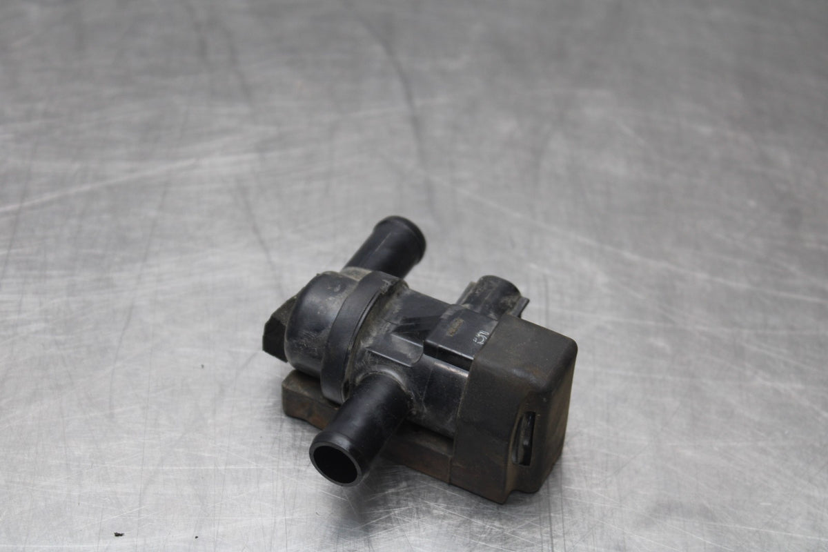 12-16 KAWASAKI NINJA 650 EX650F ABS AIR VALVE SOLENOID TOP ENGINE SENSOR BB860