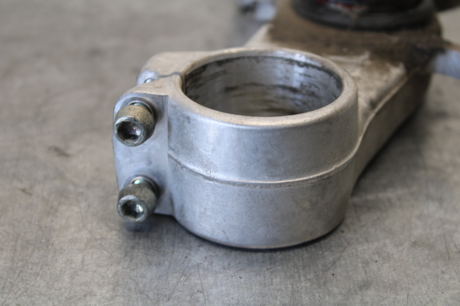 03-04 KAWASAKI NINJA ZX6RR FRONT FORKS CLAMP LOWER TRIPLE TREE STEM BB684