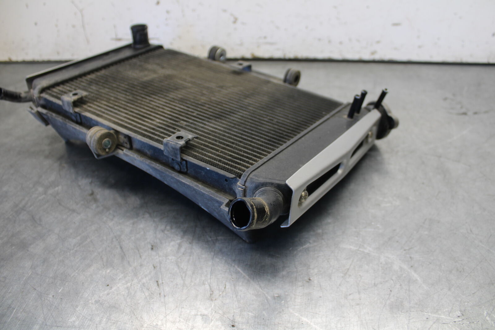 07-09 YAMAHA FZ6 ENGINE RADIATOR MOTOR COOLER RADIATER 4S8-12461-00-00 BB713