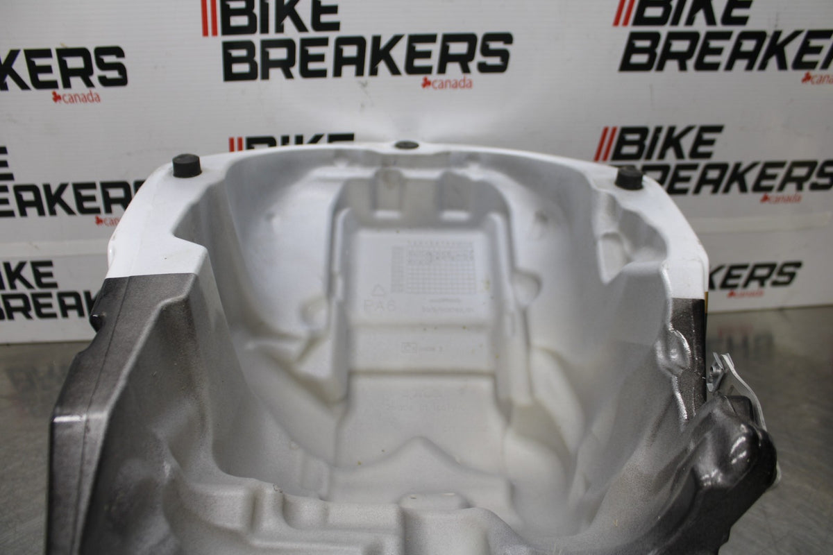24 APRILIA TUONO V4 1100 FACTORY ABS GAS TANK FUEL CELL PETROL RESERVOIR BB887