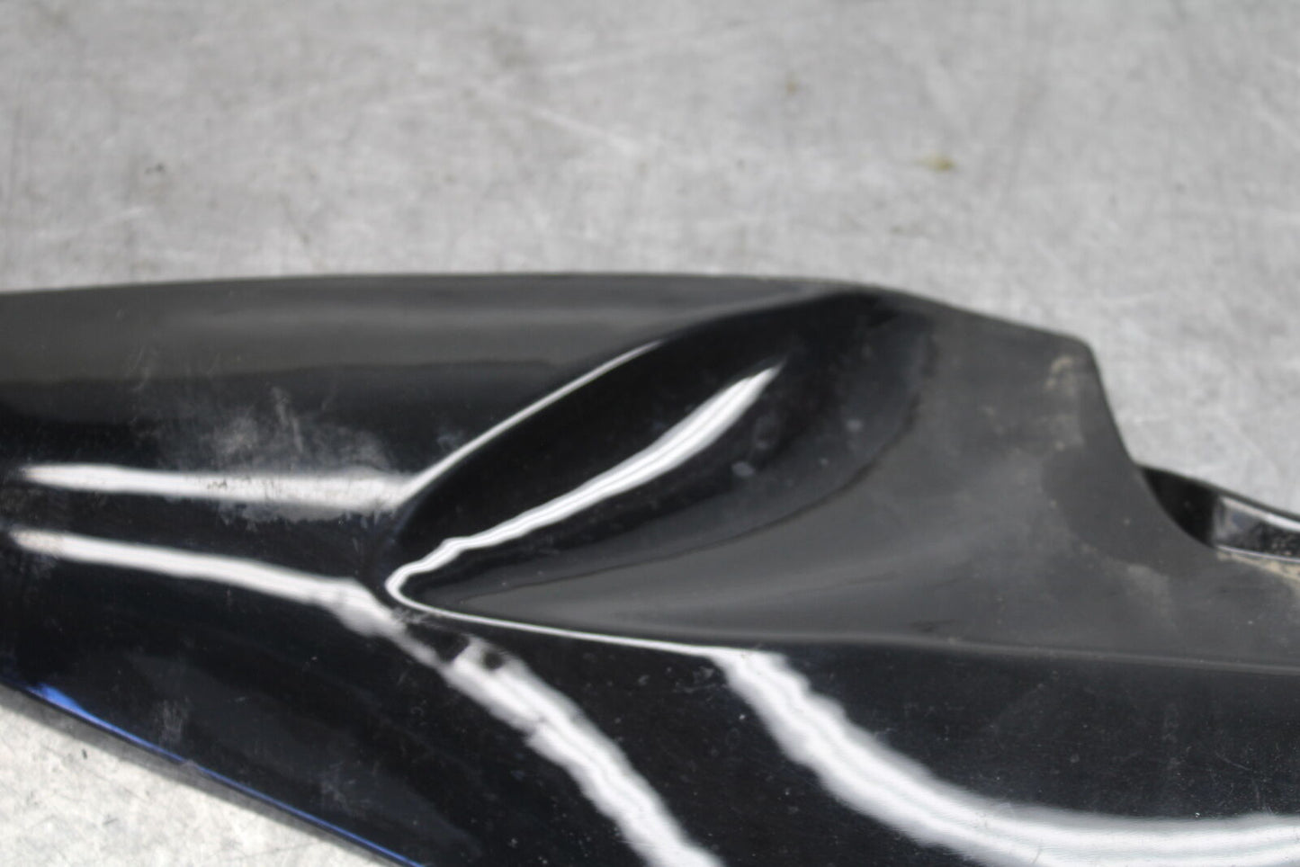 06-07 SUZUKI GSXR 600 LEFT GAS TANK FUEL CELL PANEL COVER TRIM COWL  BB694