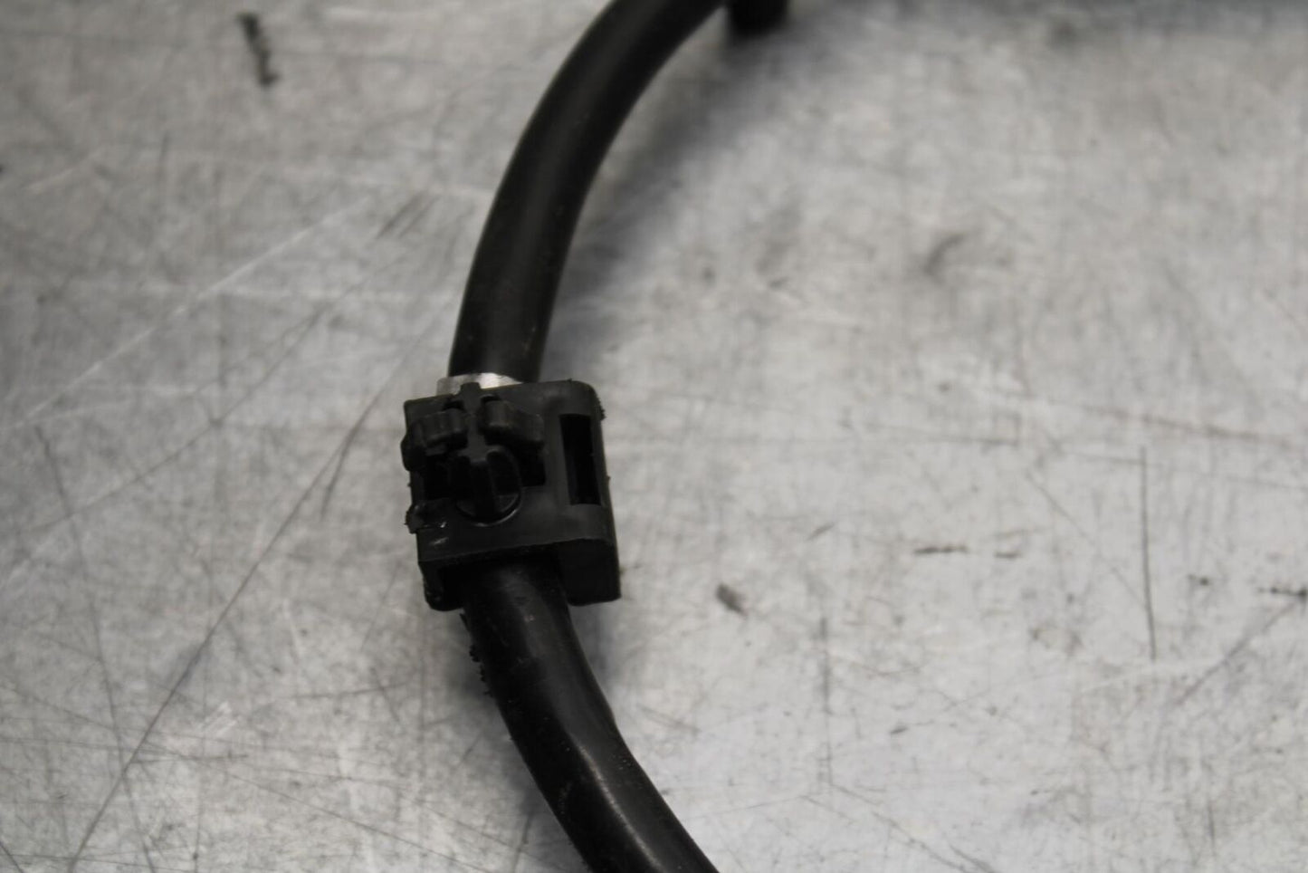 22-23 YAMAHA YZF R7 CLUTCH CABLE LINE BB583