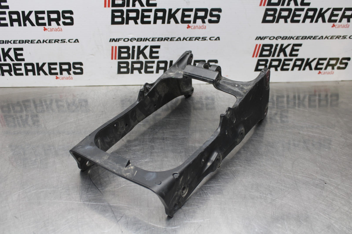 24-25 KAWASAKI NINJA ZX6R FRONT SUBFRAME SUB FRAME BB785