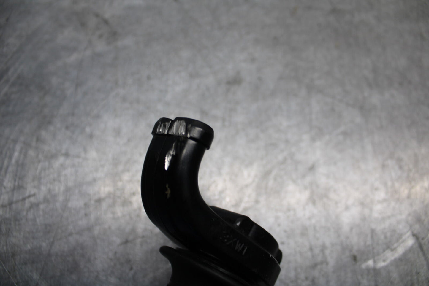 18-24 YAMAHA MT-07 THROTTLE CABLE LINE HOUSING GUIDE BB662