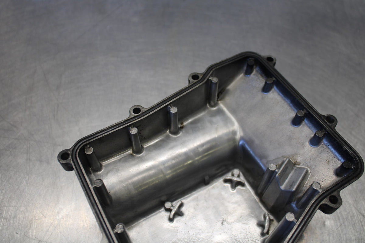84 HONDA INTERCEPTOR 1000 VF1000F ENGINE MOTOR BOTTOM OIL PAN COVER BB878