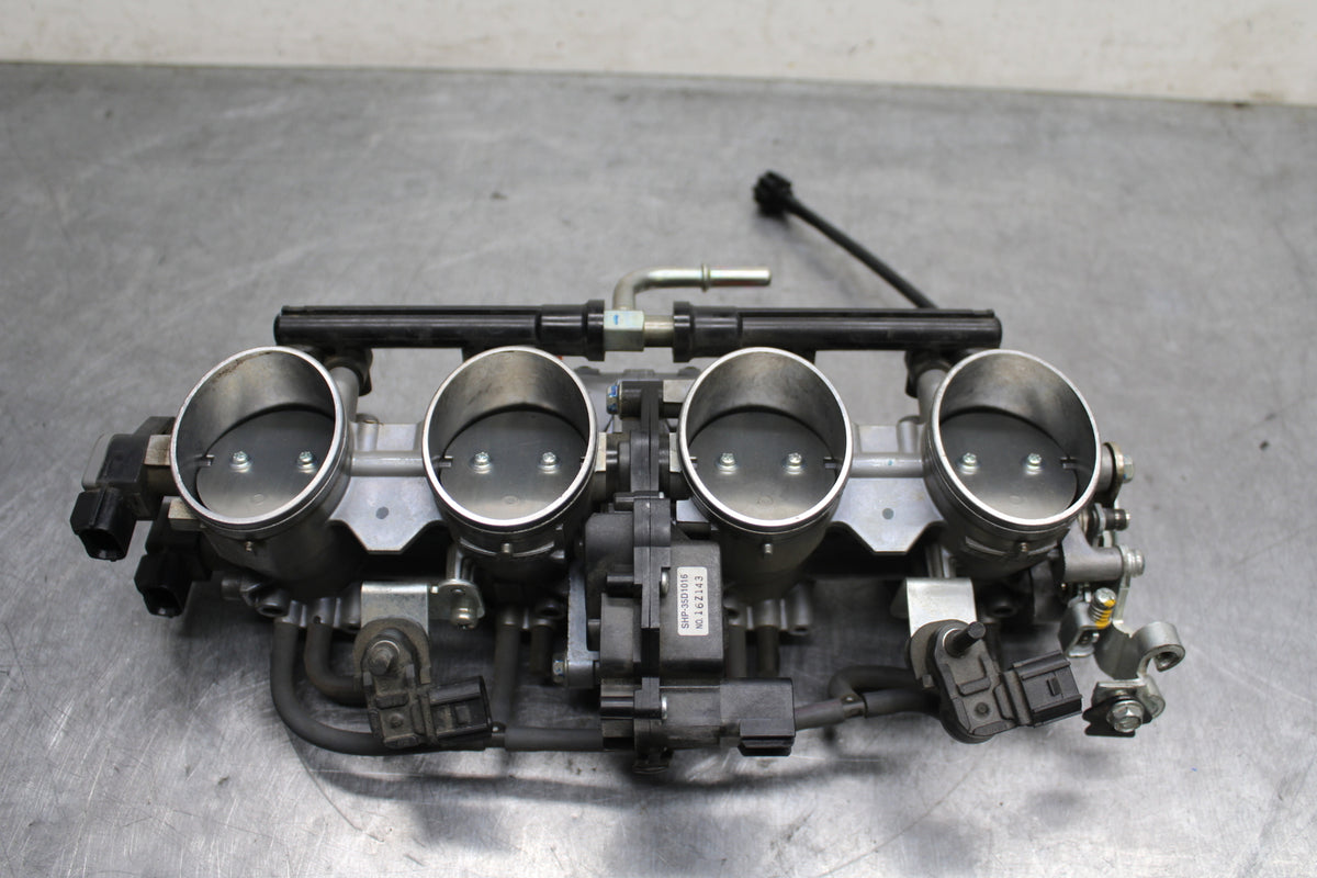 13-18 KAWASAKI NINJA ZX6R MAIN FUEL INJECTORS / THROTTLE BODIES BB130
