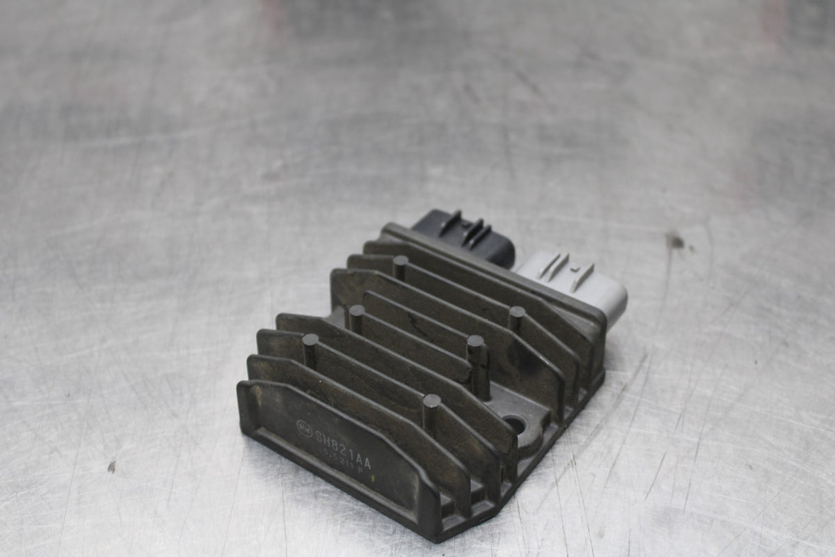 14-17 YAMAHA FZ07 RECTIFIER VOLTAGE REGULATOR BB766