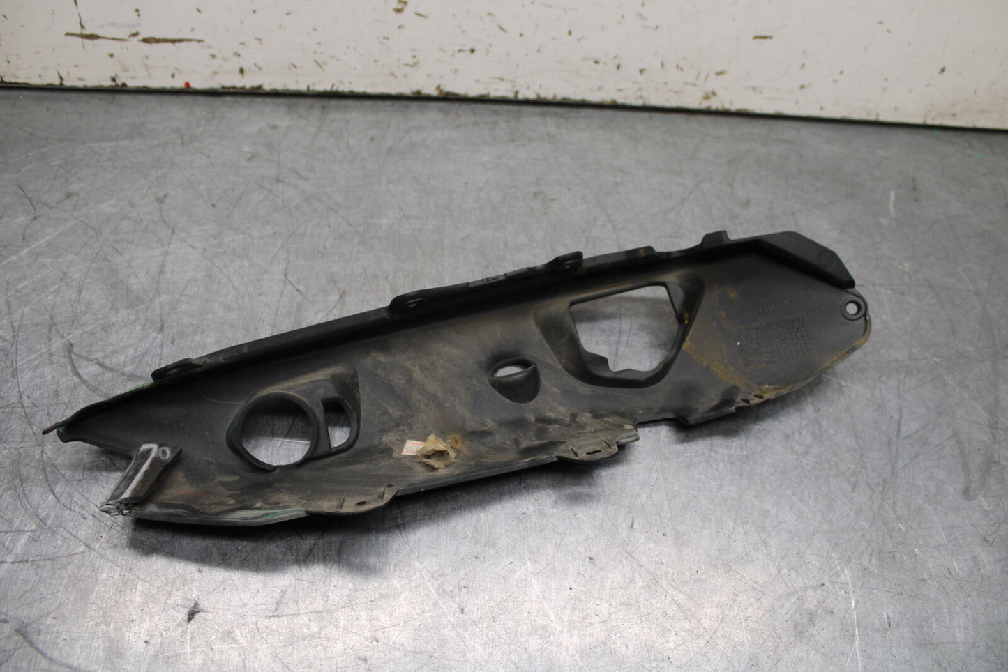 12-17 KAWASAKI ER-6N Z650 LEFT REAR BACK TAIL FAIRING COWL SHROUD BB709