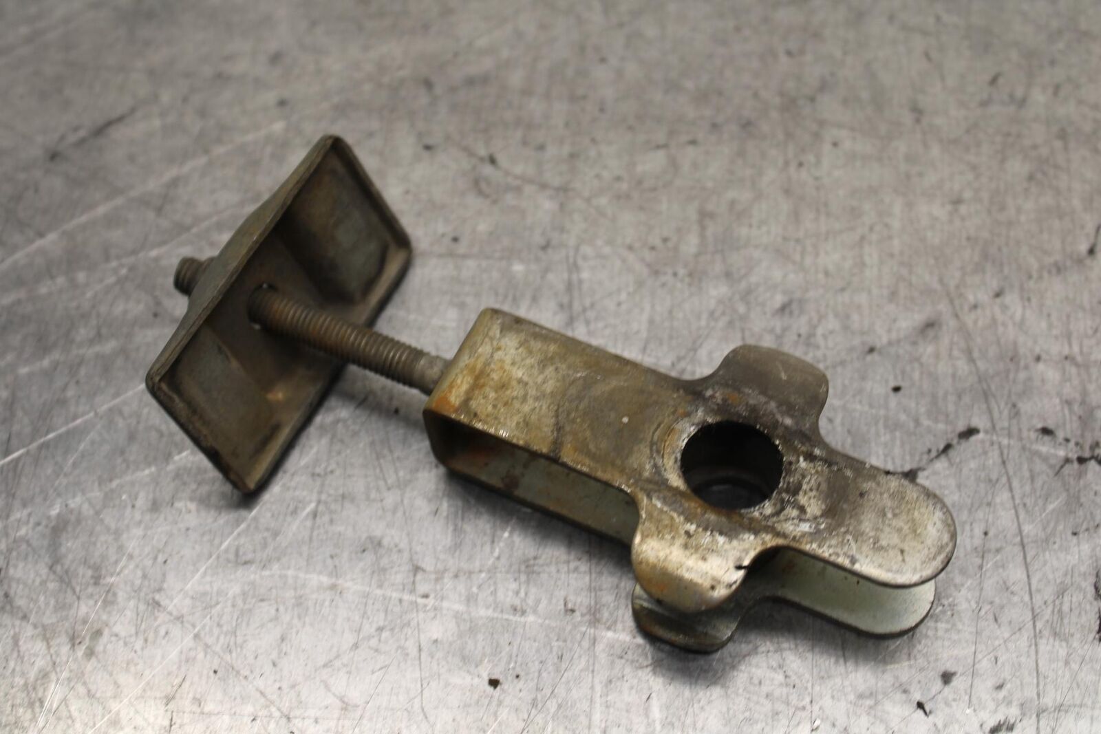 1988 Suzuki Katana 600 GSX600F SWINGARM CHAIN TENSIONER ADJUSTMENT  BB94