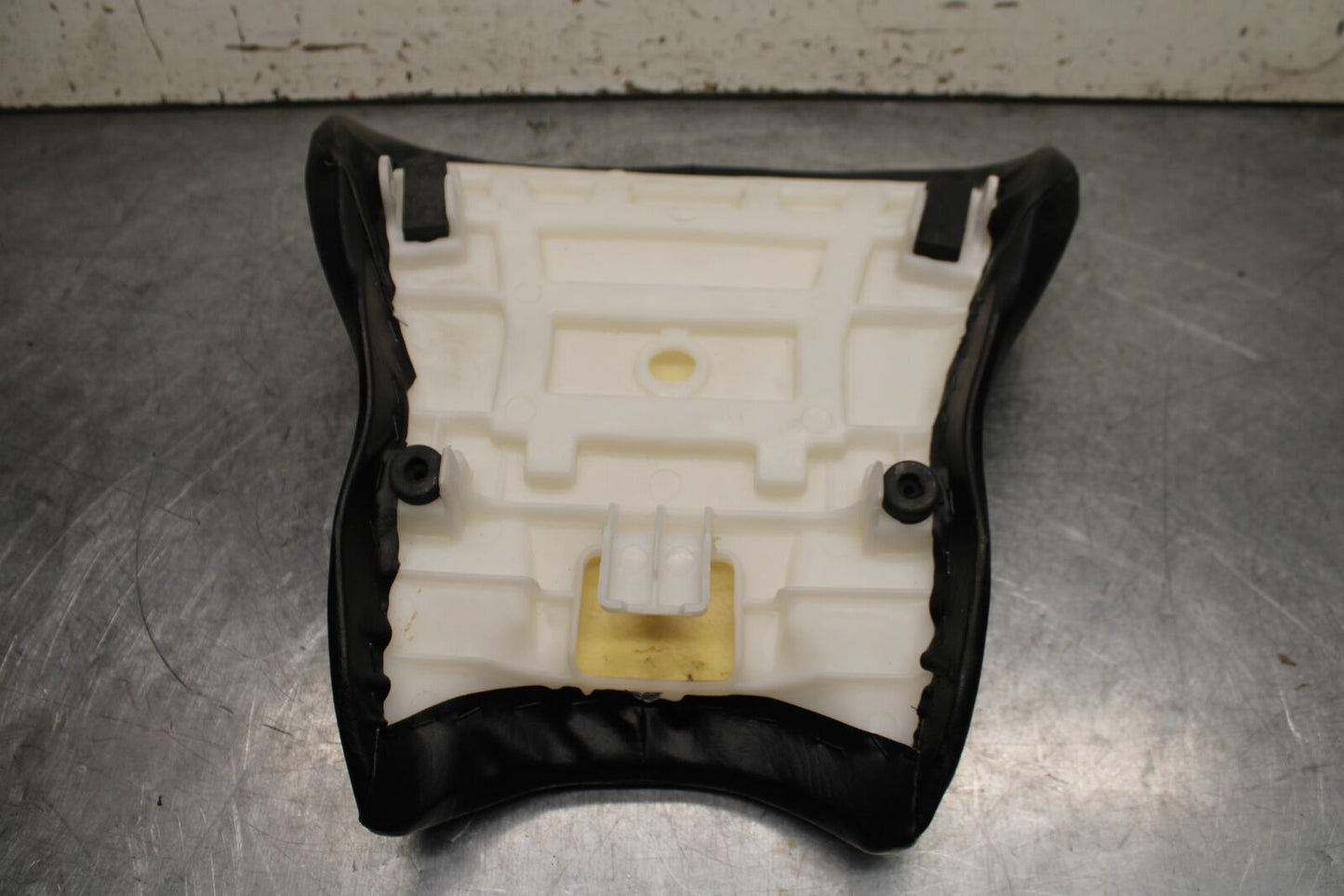 03-06 SUZUKI SV650 AFTERMARKET FRONT DRIVERS SEAT PAD SADDLE PILLION BB392