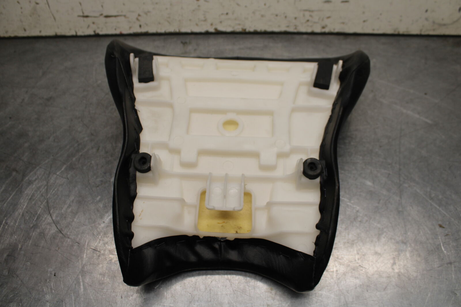 03-06 SUZUKI SV650 AFTERMARKET FRONT DRIVERS SEAT PAD SADDLE PILLION BB392