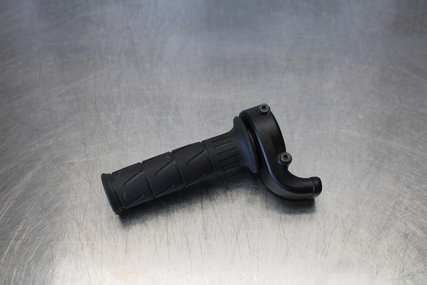 23-24 KAWASAKI NINJA ZX14R NEW!! THROTTLE CABLE LINE HOUSING GUIDE BB169