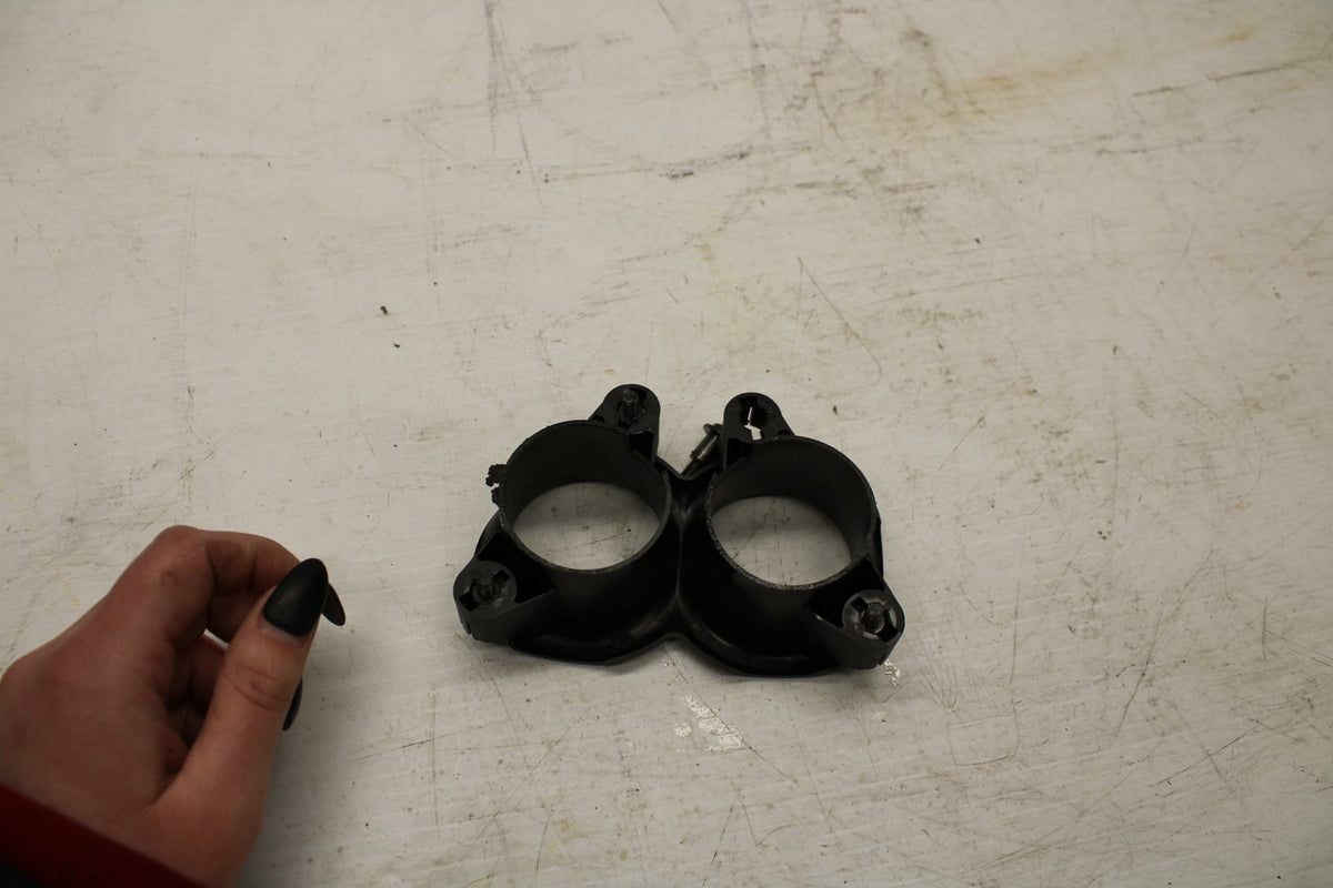 05-07 HONDA VTX1800F2 AIRBOX INTAKE VELOCITY STACKS BB351
