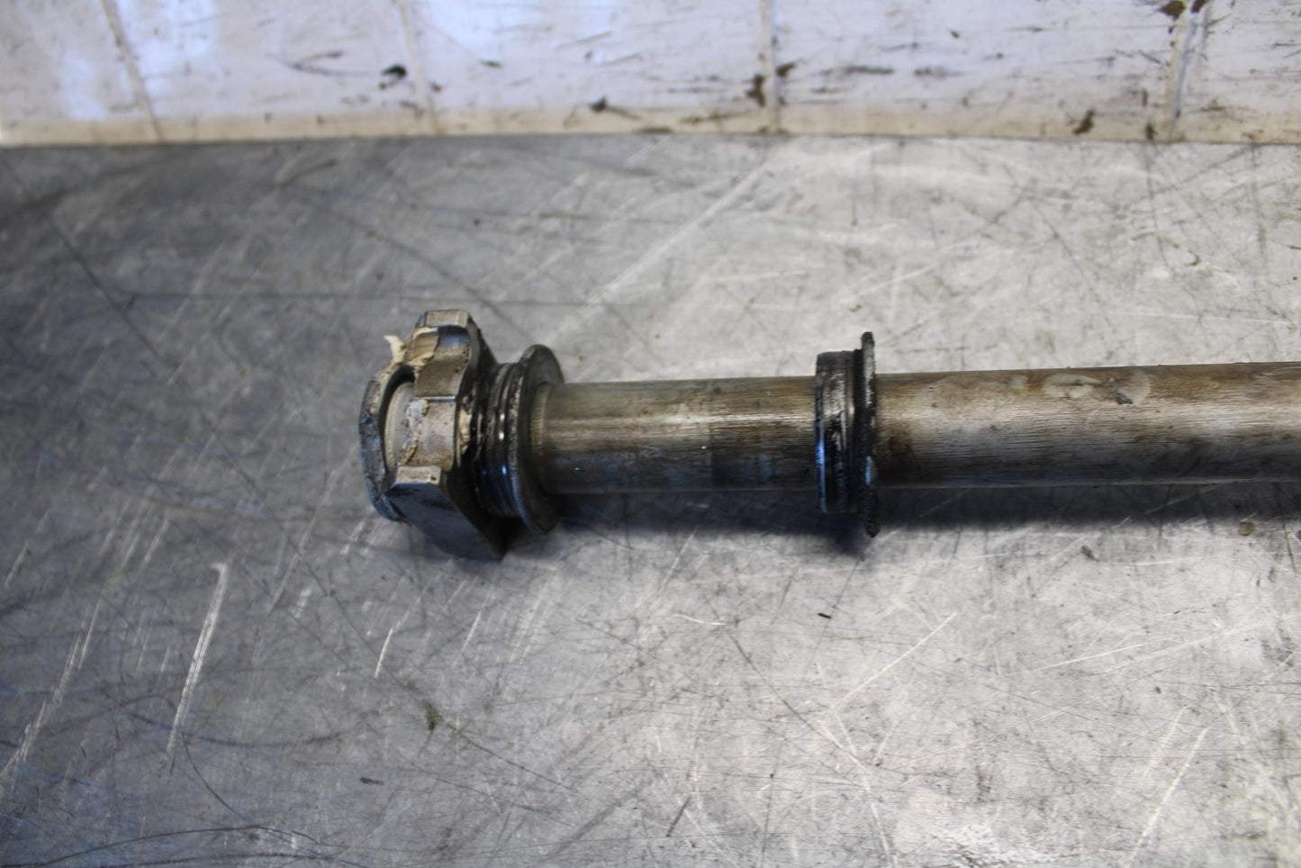 2007 Honda CBR600RR REAR AXLE BACK WHEEL RIM PIVOT BOLT AXEL 42301-MEE-D00 BB536