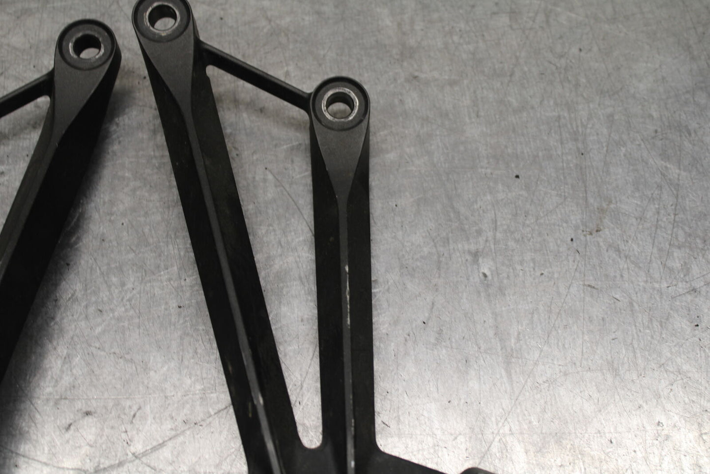 12-13 KAWASAKI Z1000 REAR BACK PASSENGER PEG SET PAIR BB743