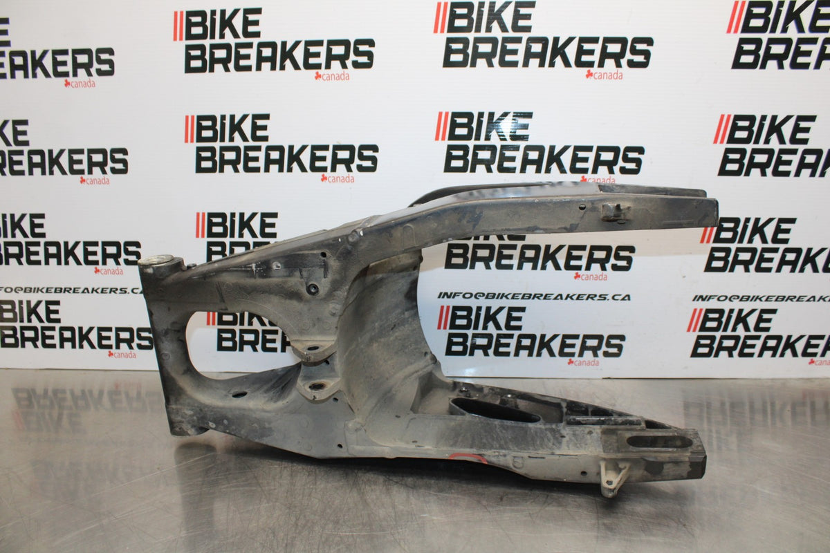 06-07 SUZUKI GSXR 600 REAR SWINGARM BACK SUSPENSION SWING ARM BB178