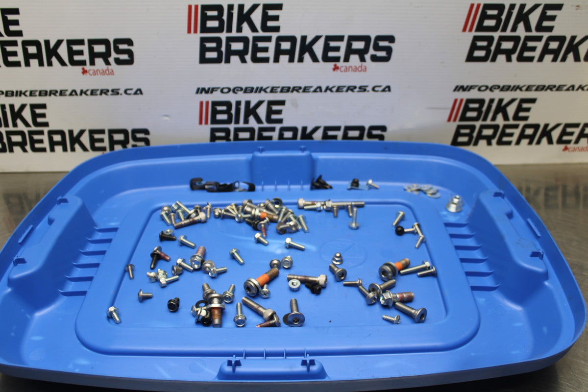 23-24 KAWASAKI NINJA ZX14R MOUNTING BOLTS HARDWARE MOTOR SCREWS BB764