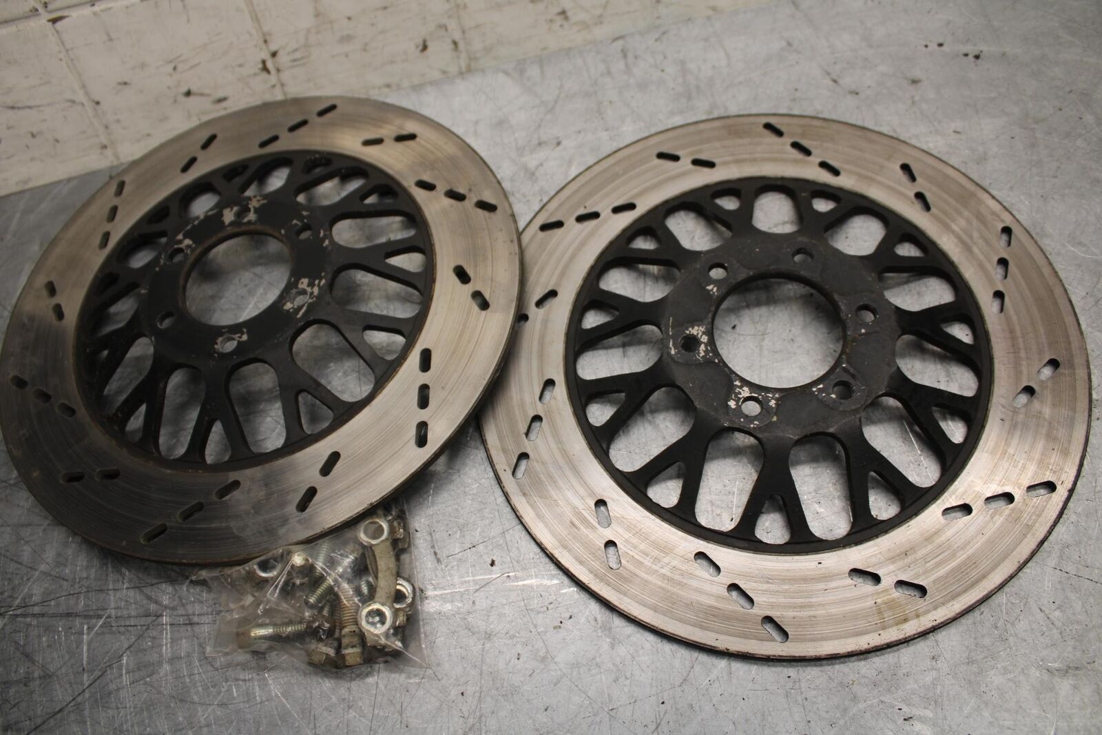 82-83 SUZUKI GS1100GL FRONT LEFT RIGHT BRAKE ROTORS DISCS BOLT BB30