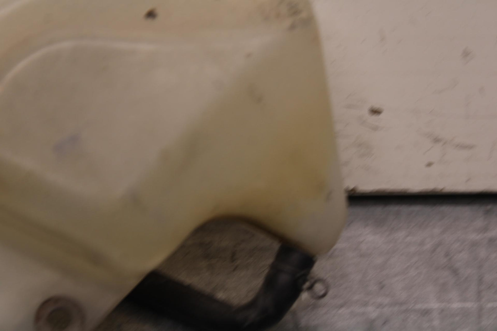 09-12 KAWASAKI NINJA ZX6R ZX600R COOLANT WATER TANK RESERVOIR 43078-0057  BB617