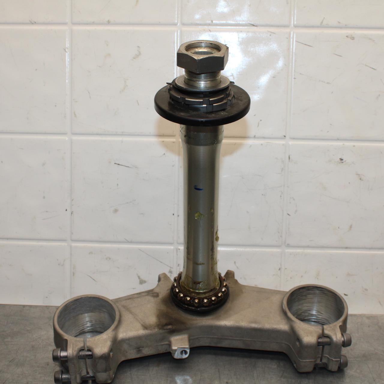 2011 Kawasaki Ninja ZX6R ZX600R FRONT FORKS CLAMP LOWER TRIPLE TREE STEM BB587