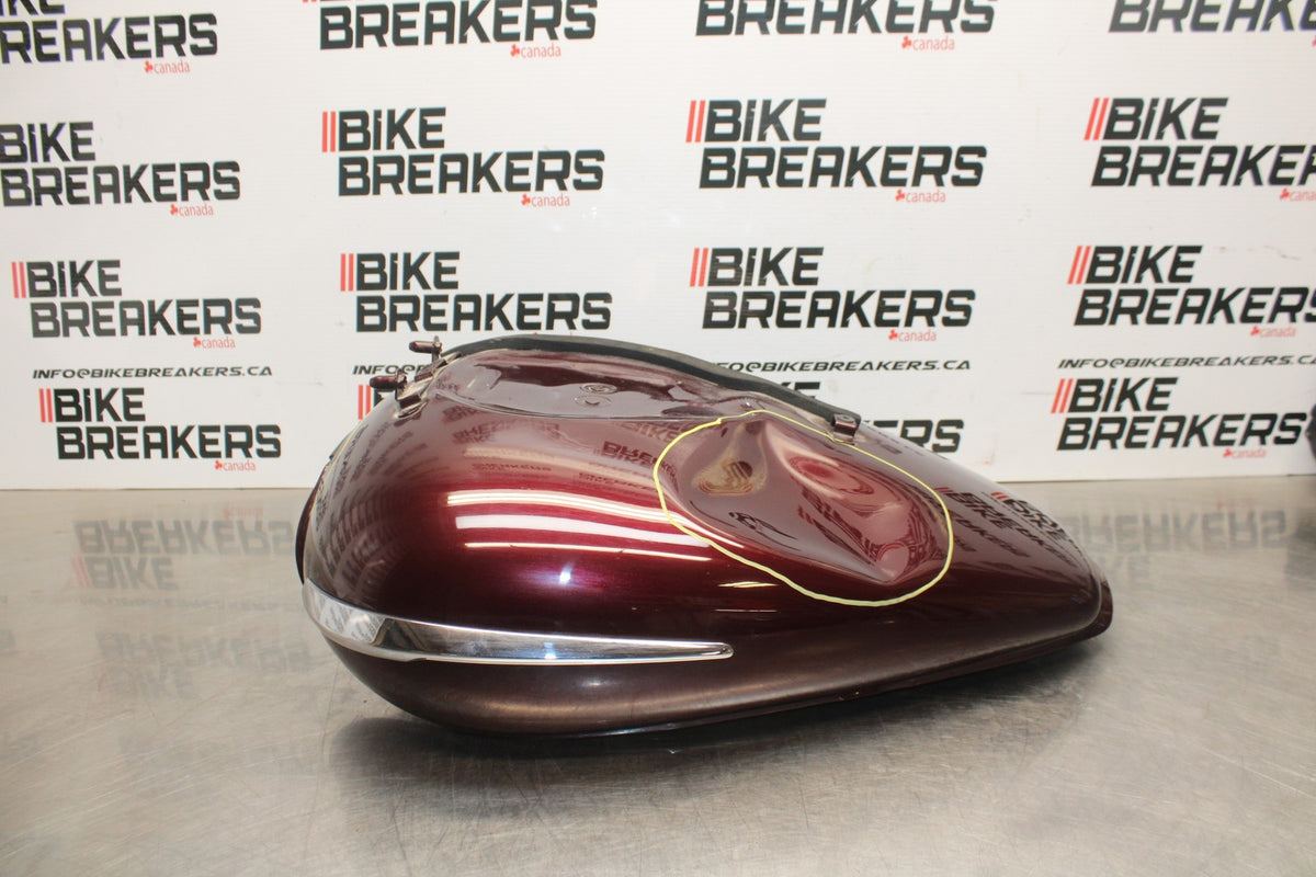 05-06 YAMAHA ROYAL STAR GAS TANK FUEL PETROL RESERVOIR BB697