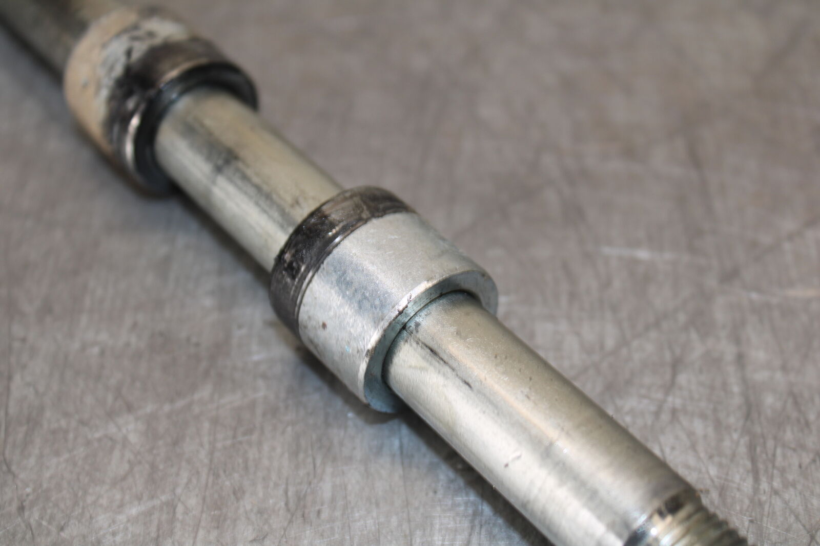 13-15 HONDA CBR500R FRONT WHEEL RIM AXLE PIVOT BOLT 44301-MGZ-J00 BB704