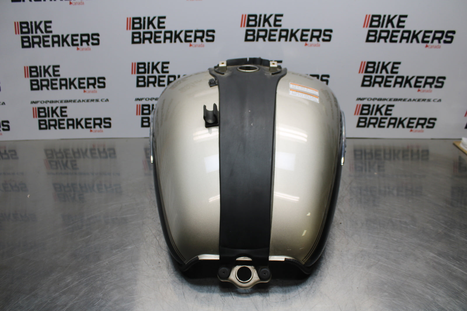 09 YAMAHA ROYAL STAR XVZ1300TF VENTURE GAS TANK FUEL PETROL RESERVOIR BB151