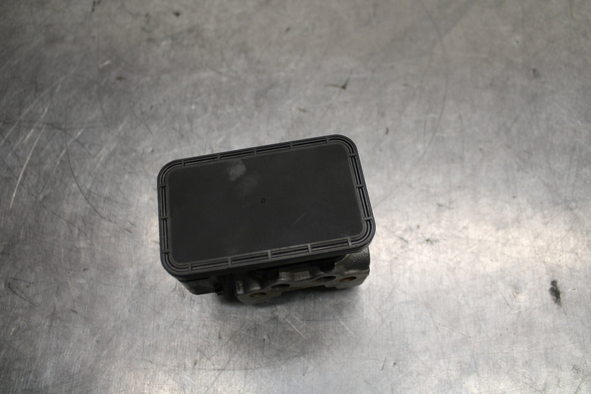 15-16 HONDA CB300F ABS PUMP UNIT MODULE BB740
