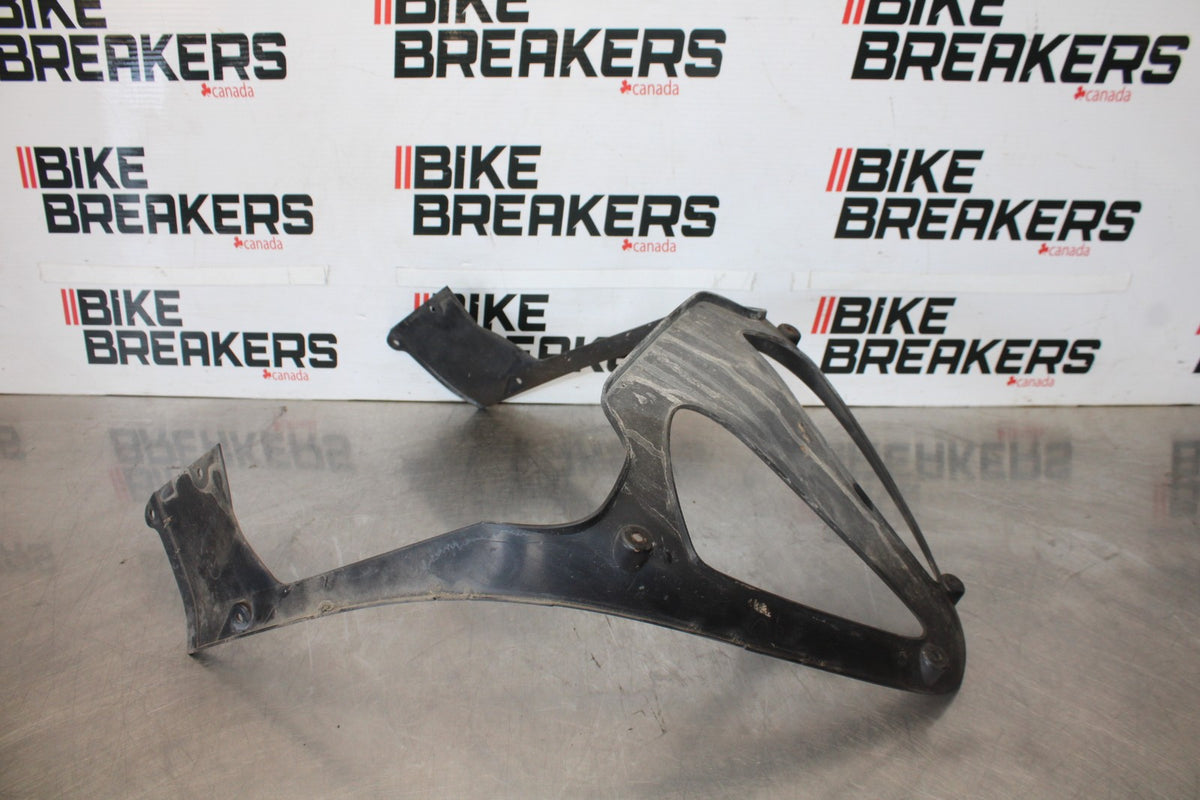 06-07 HONDA INTERCEPTOR 800 VFR800 FRONT INNER EXHAUST V FAIRING COWL BB917