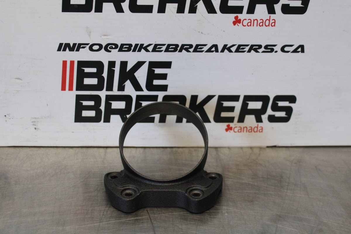 22 HARLEY-DAVIDSON SOFTAIL HANDLEBAR RISER CLAMP GAUGE HOLDER BB859