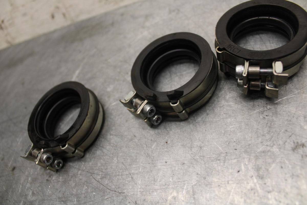 2015 Yamaha FJ09  INTAKE MANIFOLD BB41
