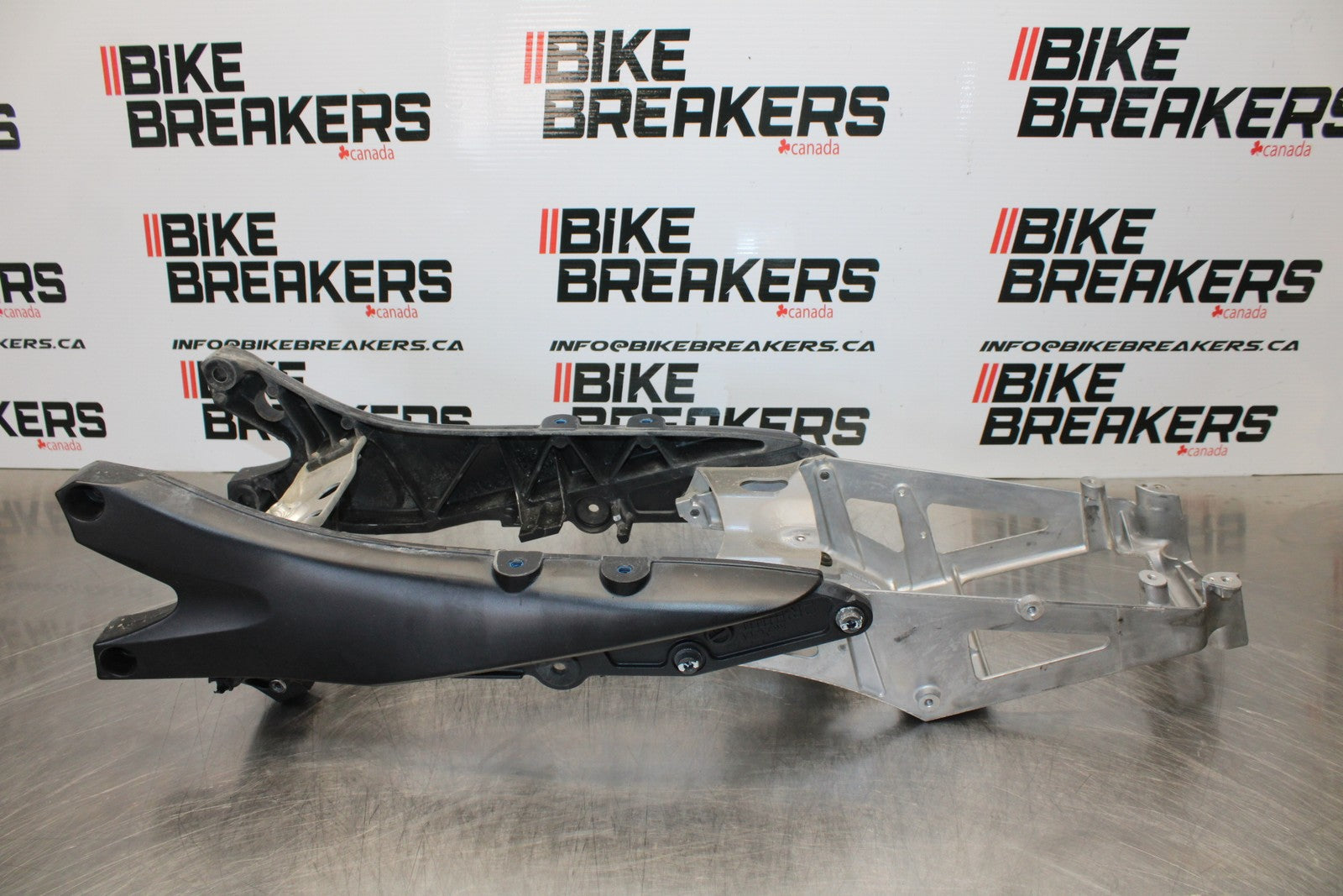 06-07 SUZUKI GSXR 600 REAR SUBFRAME BACK SUB FRAME BB170